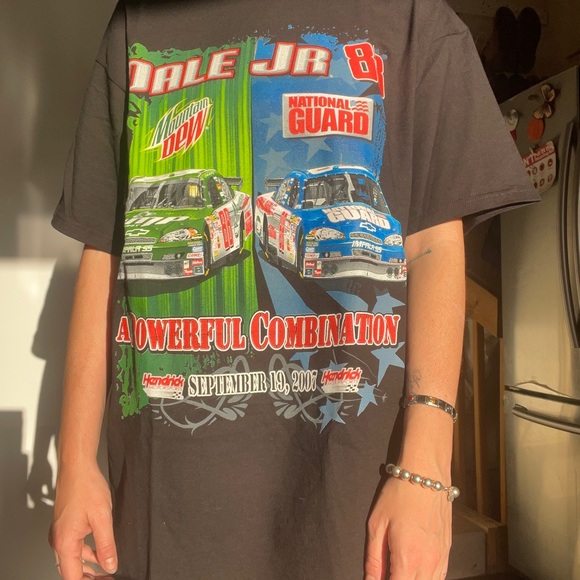 VINTAGE Dale Earnhardt Jr. 2007 88 Mountain Dew National Guard T-Shirt NASCAR - Picture 2 of 3
